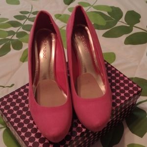 3 1/2 hot pink heels